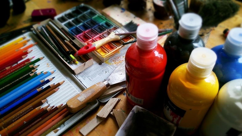 Clases de pintura para explorar creatividad y técnicas artísticas