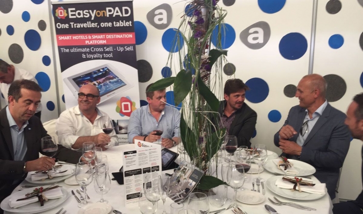 Acuerdo estratégico entre Ashotel y la tecnológica Singularity Innovation
