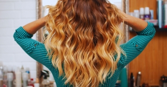 Cómo cuidar el cabello y lucir un color vibrante