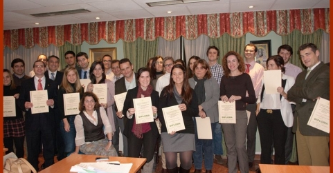 Becas de Estudio destinadas a jóvenes para formarse en Urbanismo que concede la Asociación de Abogados Urbanistas