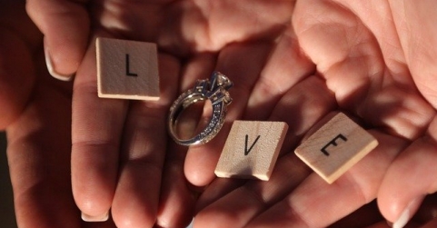 Declárate hoy, día de San Valentín: el anillo de compromiso perfecto