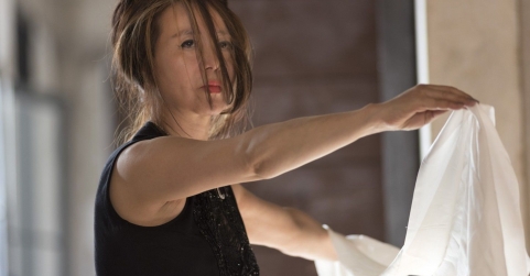 Performance de Nam Hong en el contexto de la Bienal de Venecia 2015